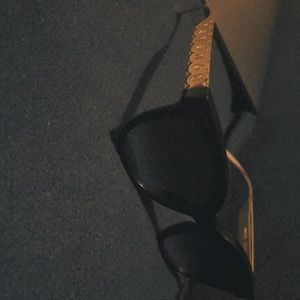 LOUIS VUITTON AUTHENTIC LADIES SHADES WOMEN